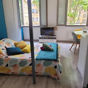 Apartment Charmant Studio Avec Mezzanine Aix-en-Provence