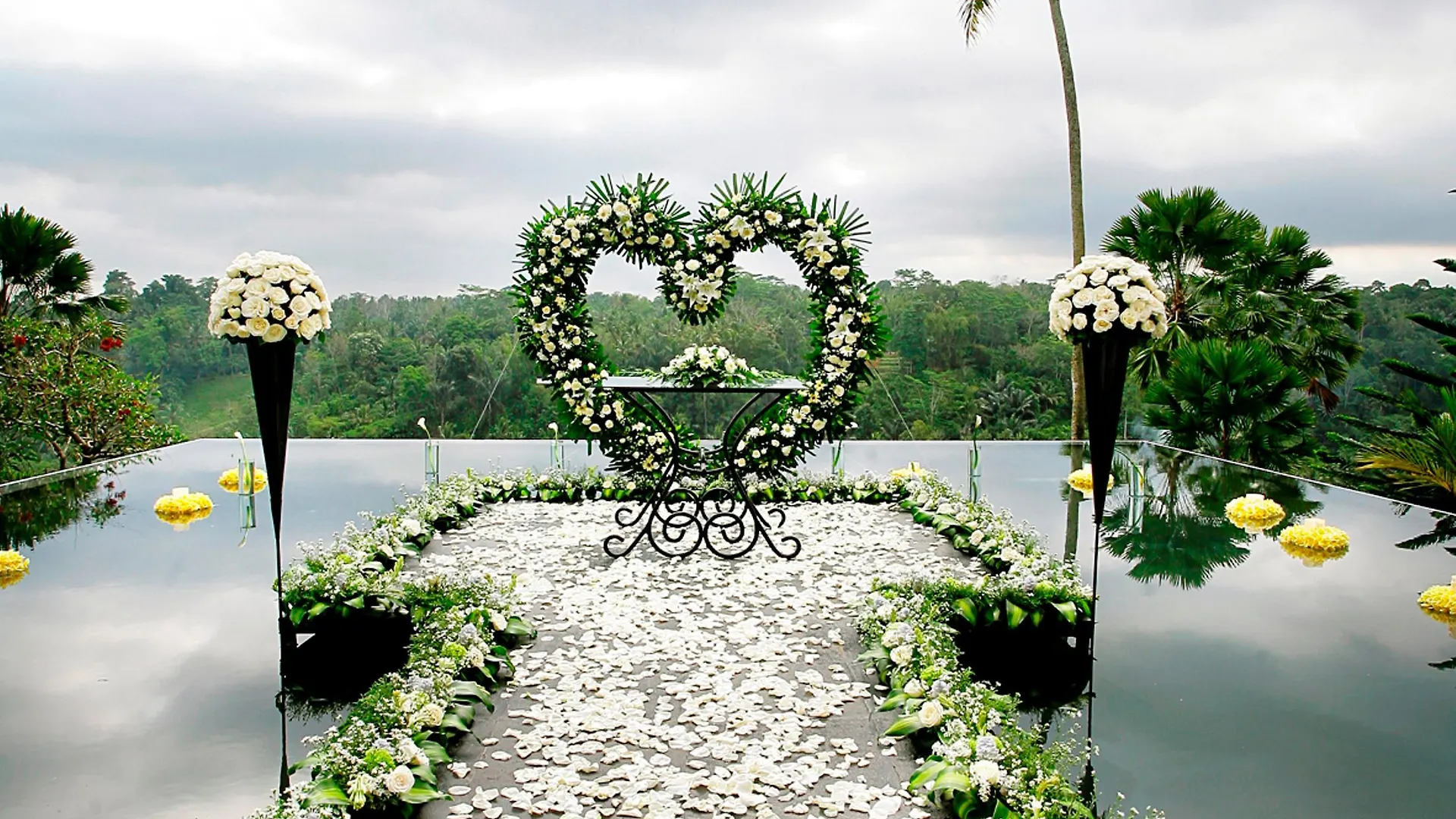 Kupu Kupu Barong Villas And Tree Spa By L'Occitane Ubud
