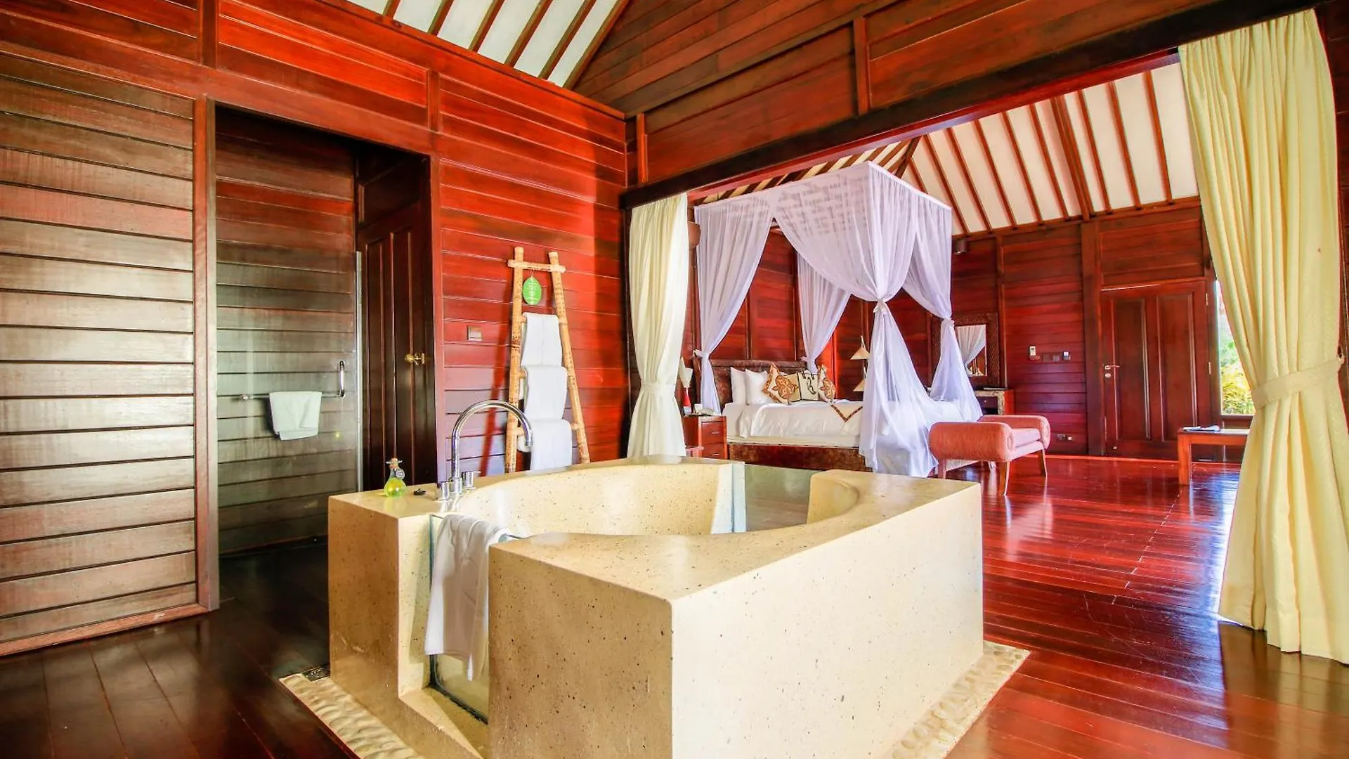 Kupu Kupu Barong Villas And Tree Spa By L'Occitane Ubud  Resort