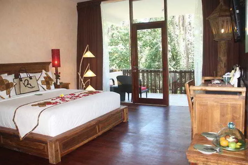 Rezort Kupu Kupu Barong Villas And Tree Spa By L'Occitane Ubud